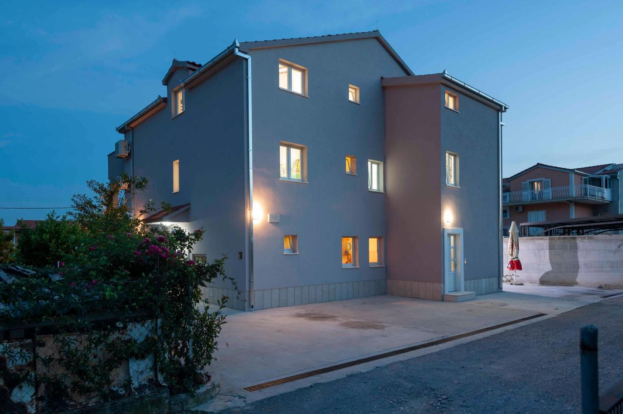 Apartment Sunshine, Sunrise, Sunset Kastela Exterior photo